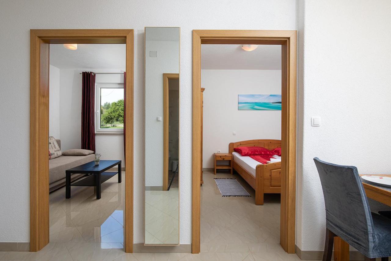 Apartmani Mirna Luka Помер Экстерьер фото