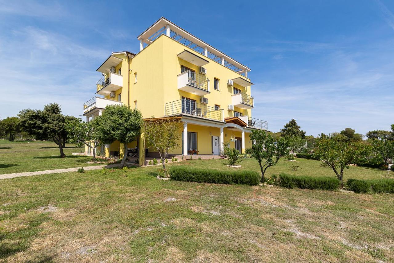 Apartmani Mirna Luka Помер Экстерьер фото