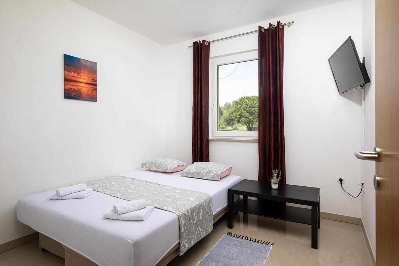 Apartmani Mirna Luka Помер Экстерьер фото
